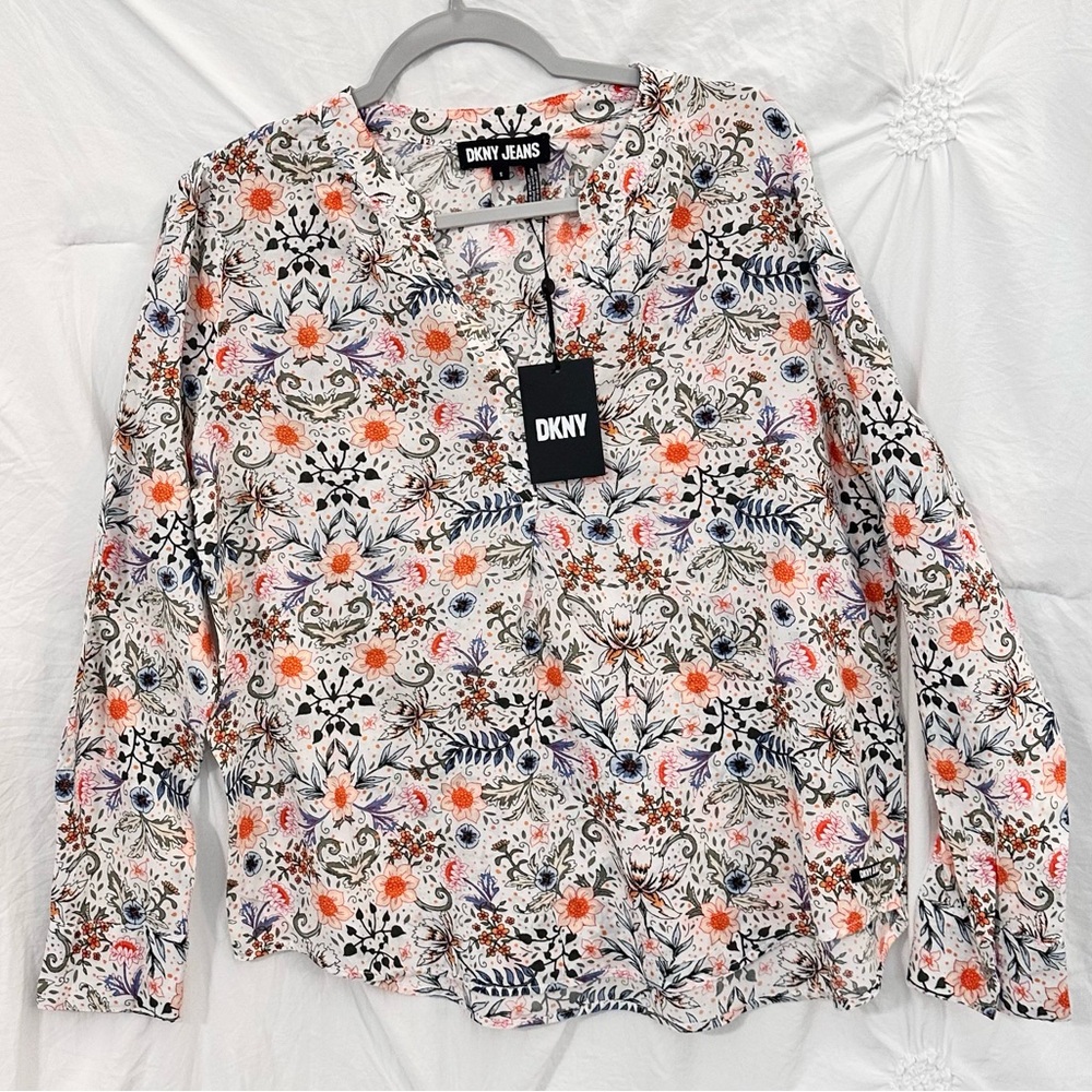 DKNY Jeans Womens Lightweight Coral Floral V Neck Blouse Size Small